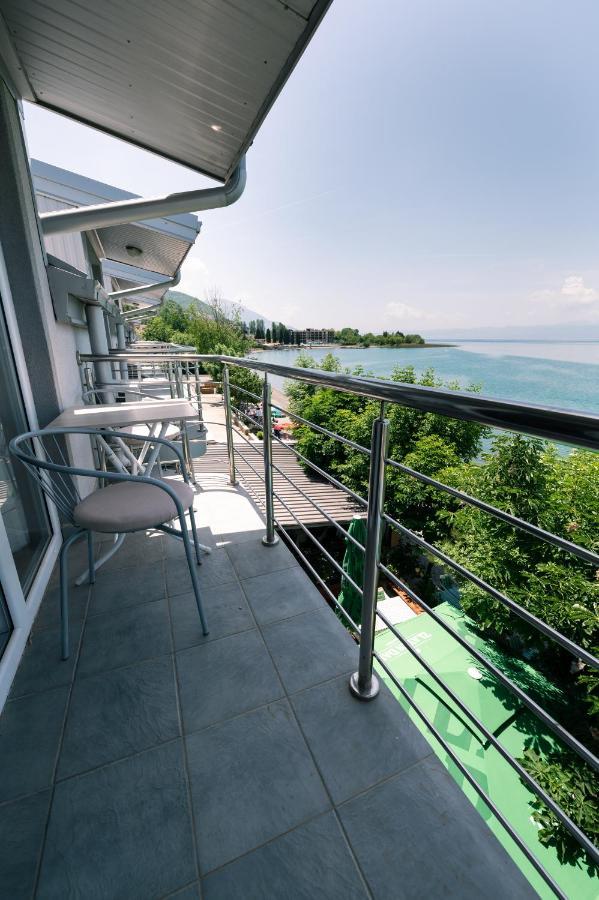 Hotel Holiday-M Ohrid Ngoại thất bức ảnh